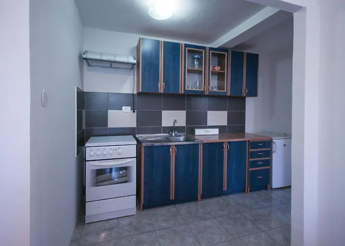 Apartment La Traviata With Parking