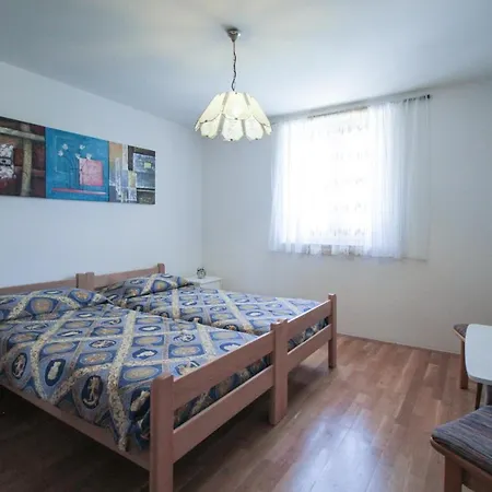 Apartment La Traviata With Parking Rovinj Exterior photo